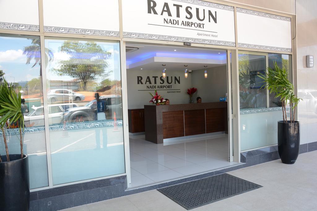 Ratsun Nadi Airport Apartment Hotel Bagian luar foto